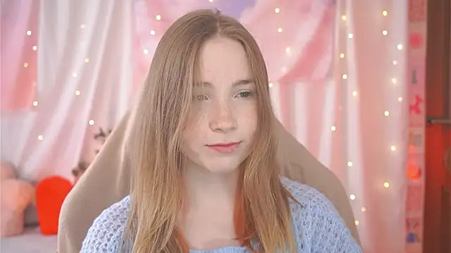 Snapshot of Linaaly chatting on March 2026 06:19:01 AM Linaaly online show from March 2026 06:19:01 AM