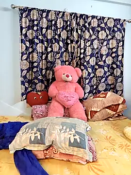 Cute-lusi online show from November 2025 07:02:02 PM