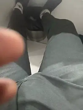 Snapshot of hotboy43339 chatting on September 2025 05:35:01 PM hotboy43339 online show from September 2025 05:35:01 PM