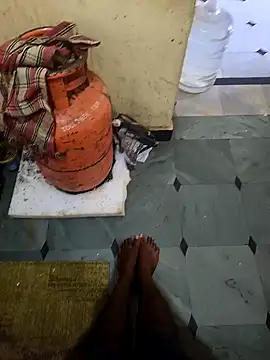 Snapshot of hotboy43339 chatting on September 2025 03:19:02 AM hotboy43339 online show from September 2025 03:19:02 AM