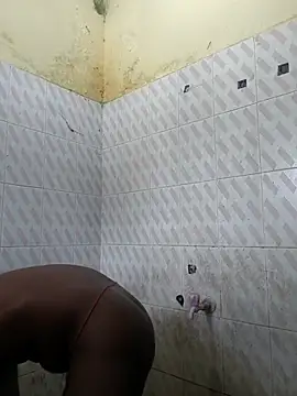 Snapshot of hotboy43339 chatting on September 2025 05:22:01 AM hotboy43339 online show from September 2025 05:22:01 AM