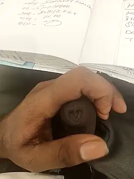 Snapshot of hotboy43339 chatting on November 2025 04:48:02 AM hotboy43339 online show from November 2025 04:48:02 AM