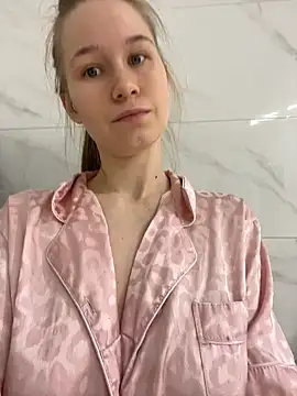 Snapshot of belka22_ chatting on December 2025 05:26:01 AM belka22 online show from December 2025 05:26:01 AM