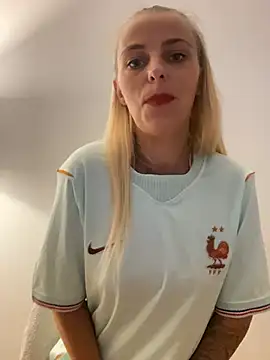BrumeLove online show from July 2026 12:33:01 PM