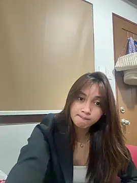 LanySylvia online show from October 2025 03:45:01 PM