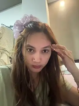 LanySylvia online show from April 2026 05:18:01 PM