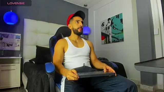 Yiyo10  online show from March 2026 04:18:01 AM