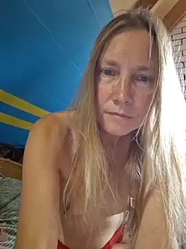 Snapshot of DutchButterfly chatting on May 2026 10:01:02 AM DutchButterfly online show from May 2026 10:01:02 AM