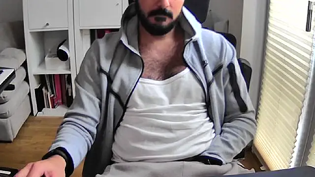 Velvetvoyager69 online show from October 2025 11:38:01 AM