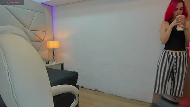 persefone 333 online show from October 2025 07:55:01 PM