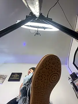 fetish foot  online show from September 2025 09:28:02 PM