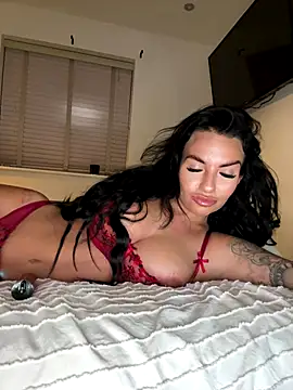 Snapshot of BELLABLACKXUK chatting on December 2025 10:26:02 PM BELLABLACKXUK online show from December 2025 10:26:02 PM