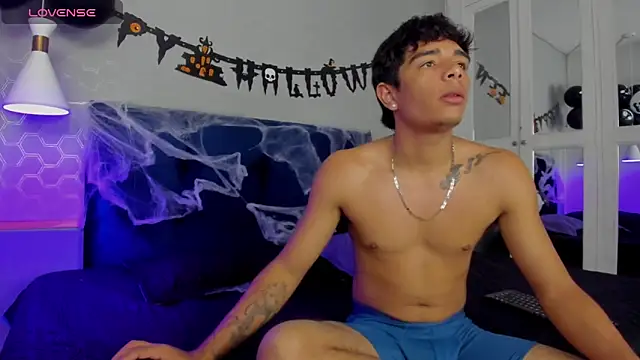 CuteButHarder online show from October 2025 11:54:02 AM