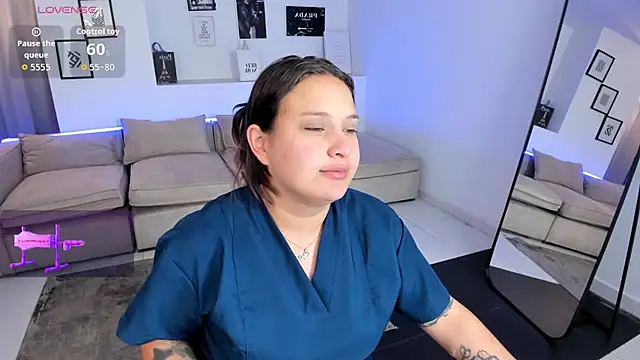 Laureen se online show from April 2026 03:53:01 AM