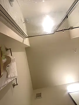 Snapshot of huhgtr chatting on December 2025 04:14:02 PM huhgtr online show from December 2025 04:14:02 PM