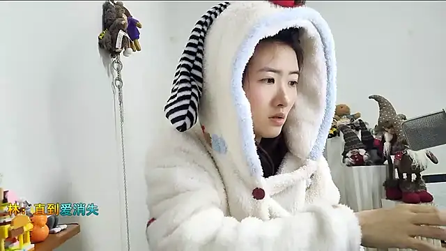 Moonlight-23 online show from December 2025 01:04:02 PM