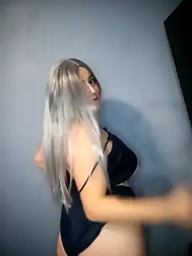 Snapshot of AriNights chatting on October 2025 07:35:02 PM AriNights online show from October 2025 07:35:02 PM