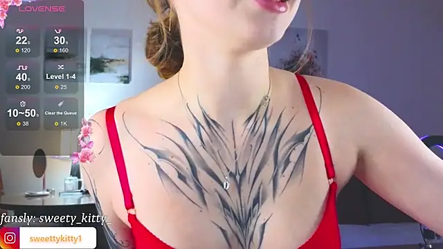 sweettykitty online show from September 2025 05:18:02 PM