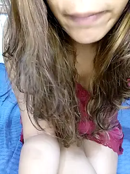 Snapshot of blueeyegirl22 chatting on October 2025 02:06:02 PM blueeyegirl22 online show from October 2025 02:06:02 PM