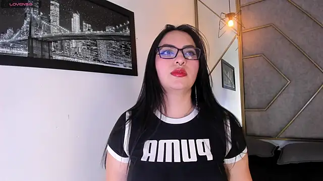 NavannyCattan online show from November 2025 02:23:01 AM