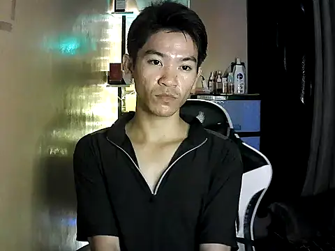 Snapshot of Riiichie_wilCumm chatting on February 2026 06:01:02 PM Riiichie wilCumm online show from February 2026 06:01:02 PM