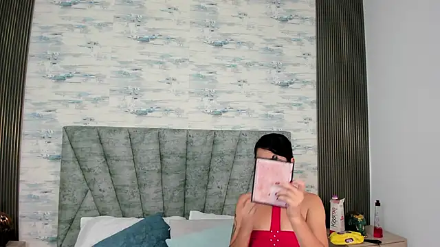 ShanelEvans online show from September 2025 07:03:01 PM