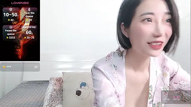 YIWA-2000 online show from May 2026 03:57:02 AM