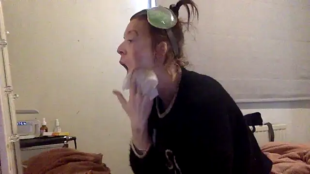 Bellababexox online show from May 2026 04:59:02 PM
