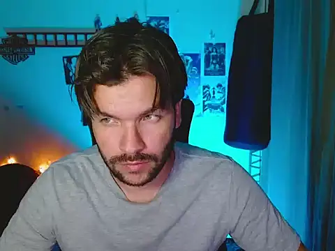 cortelioni massimo  online show from October 2025 01:47:01 AM