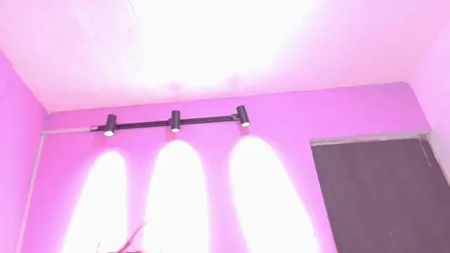 AndreaSweet2 online show from May 2026 07:44:01 PM