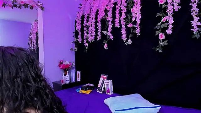 Nanis James online show from March 2026 02:59:01 AM