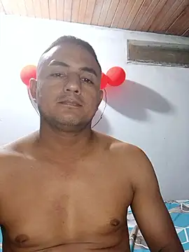 Geral Yeraldyn09 online show from September 2025 08:11:02 PM