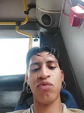 Snapshot of Dom_venena chatting on December 2025 06:34:02 PM Dom venena online show from December 2025 06:34:02 PM