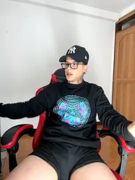 Snapshot of jordan_422 chatting on November 2025 01:48:02 AM jordan 422 online show from November 2025 01:48:02 AM