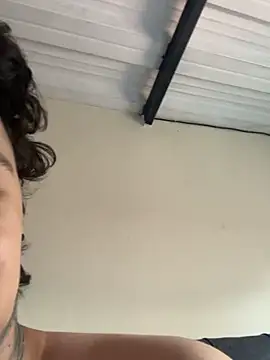 Snapshot of jordan_422 chatting on April 2026 06:04:02 PM jordan 422 online show from April 2026 06:04:02 PM