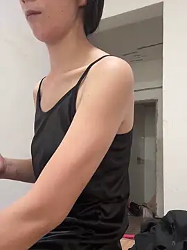 Snapshot of crhong666 chatting on September 2025 01:40:01 AM crhong666 online show from September 2025 01:40:01 AM