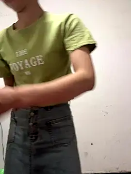 Snapshot of crhong666 chatting on September 2025 11:52:01 PM crhong666 online show from September 2025 11:52:01 PM