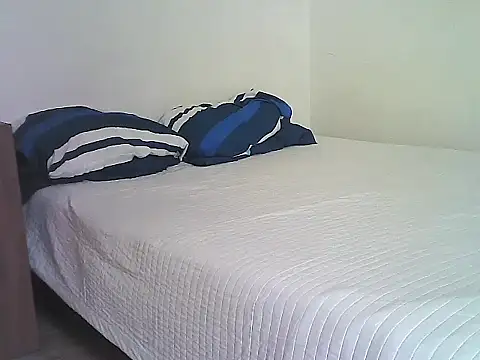 Snapshot of AlphaBoyyX chatting on December 2025 03:18:02 PM AlphaBoyyX online show from December 2025 03:18:02 PM