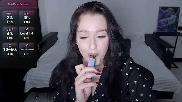 Snapshot of Sunshine_J chatting on November 2025 05:34:02 PM Sunshine J online show from November 2025 05:34:02 PM