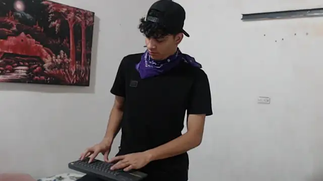 Snapshot of alice_julls chatting on October 2025 08:51:01 PM alice julls online show from October 2025 08:51:01 PM