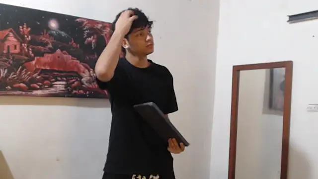 Snapshot of alice_julls chatting on November 2025 07:43:01 PM alice julls online show from November 2025 07:43:01 PM