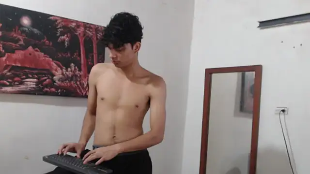 Snapshot of alice_julls chatting on November 2025 06:55:02 PM alice julls online show from November 2025 06:55:02 PM