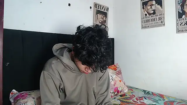 alice julls online show from April 2026 04:12:01 PM