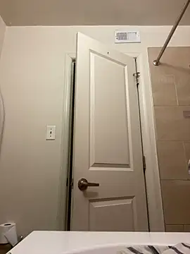 Snapshot of vonybac123 chatting on March 2026 12:01:02 AM vonybac123 online show from March 2026 12:01:02 AM