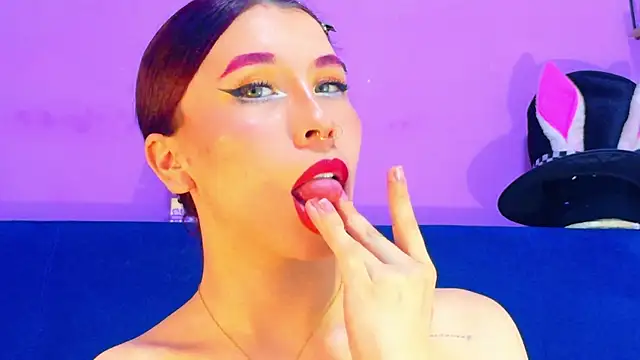 CristalRose online show from April 2026 05:17:02 PM