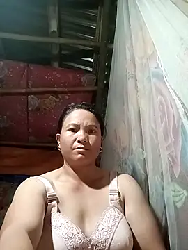 Snapshot of Love-Mama33 chatting on September 2025 10:48:01 AM Love-Mama33 online show from September 2025 10:48:01 AM