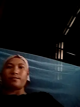 Snapshot of Love-Mama33 chatting on October 2025 11:57:02 PM Love-Mama33 online show from October 2025 11:57:02 PM