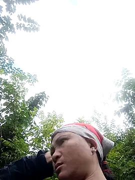 Snapshot of Love-Mama33 chatting on October 2025 12:32:01 AM Love-Mama33 online show from October 2025 12:32:01 AM