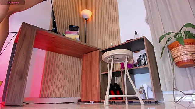 Anastacia lestrange online show from June 2026 01:43:02 AM