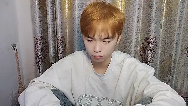 Snapshot of w5206t chatting on November 2025 10:30:01 AM w5206t online show from November 2025 10:30:01 AM